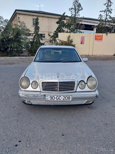Mercedes E 200 1999, 364,878 km - 2.0 l - Bakı