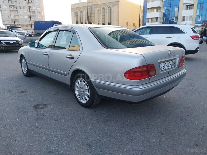 Mercedes E 200 1999, 364,878 km - 2.0 l - Bakı