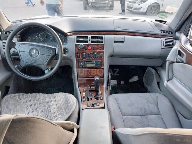 Mercedes E 200 1999, 364,878 km - 2.0 l - Bakı