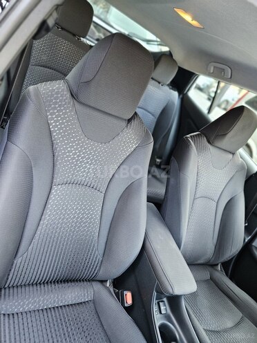 Toyota Prius 2017, 217,000 km - 1.8 l - Bakı