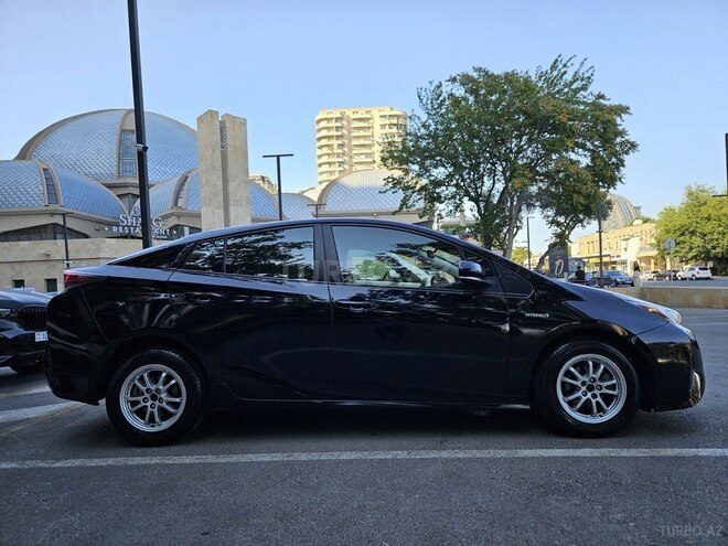 Toyota Prius 2017, 217,000 km - 1.8 l - Bakı