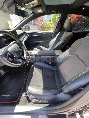 Toyota Camry 2024, 9,900 km - 2.0 l - Bakı