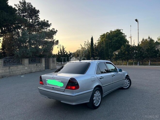 Mercedes C 240 1999, 355,000 km - 2.4 l - Bakı