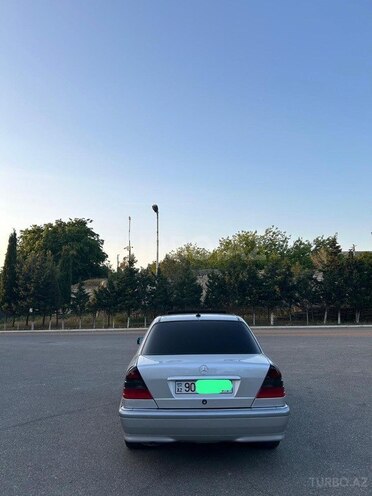 Mercedes C 240 1999, 355,000 km - 2.4 l - Bakı