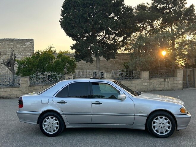 Mercedes C 240 1999, 355,000 km - 2.4 l - Bakı