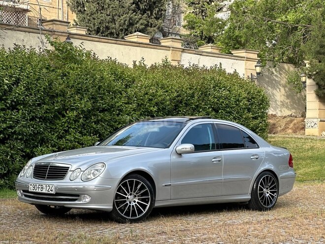 Mercedes E 320 2002, 269,500 km - 3.2 l - Bakı