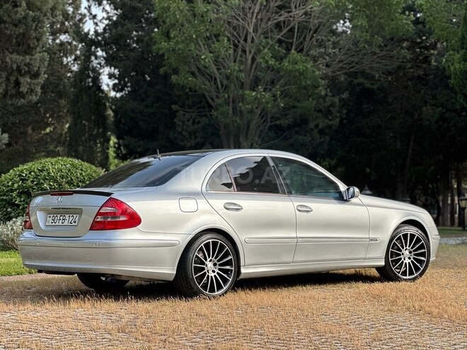 Mercedes E 320 2002, 269,500 km - 3.2 l - Bakı