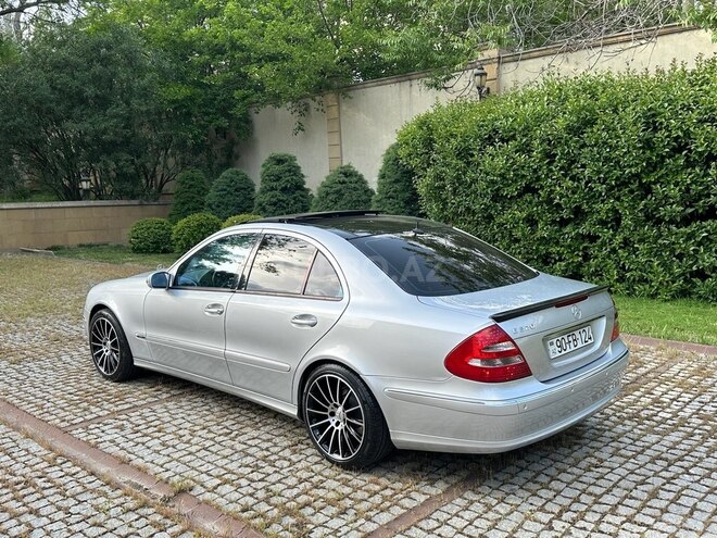 Mercedes E 320 2002, 269,500 km - 3.2 l - Bakı
