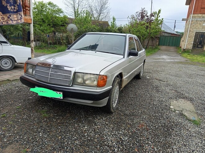Mercedes 190 1992, 380,000 km - 1.8 l - Lənkəran