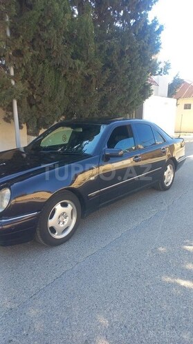 Mercedes E 240 1997, 318,000 km - 2.4 l - Bakı