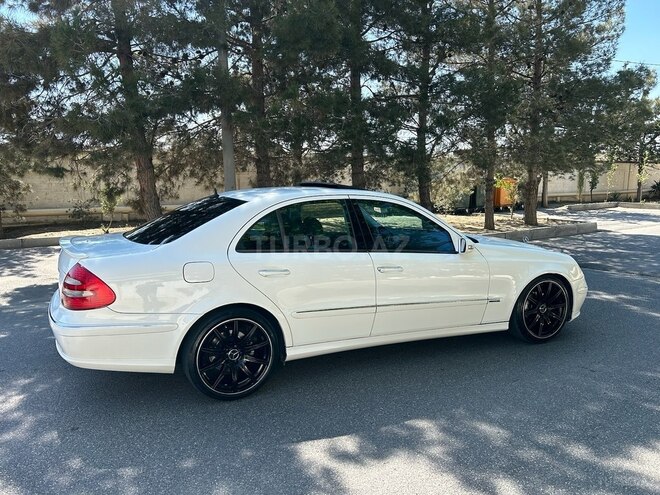 Mercedes E 240 2005, 297,000 km - 2.4 l - Bakı