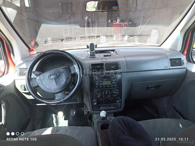 Ford Tourneo Connect 2005, 400,000 km - 1.8 l - Oğuz