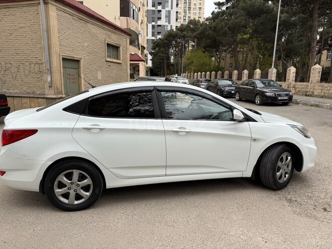 Hyundai Accent 2013, 165,000 km - 1.6 л - Bakı