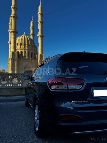 Kia Sorento-7