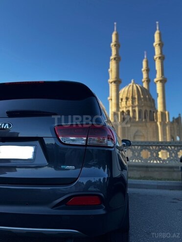 Kia Sorento-8