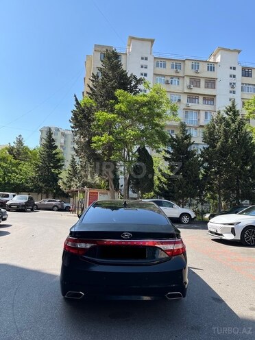 Hyundai Grandeur 2015, 240,000 km - 2.2 л - Bakı