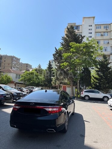 Hyundai Grandeur 2015, 240,000 km - 2.2 л - Bakı