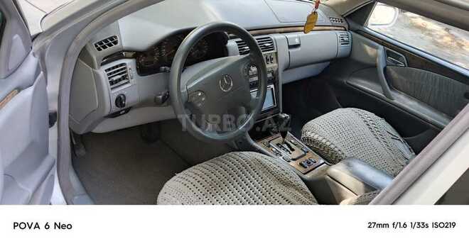Mercedes E 240 2000, 394,000 km - 2.6 l - Bakı