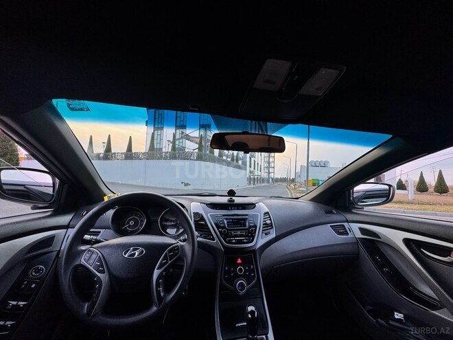 Hyundai Elantra 2015, 240,000 km - 1.8 l - Ağcabədi