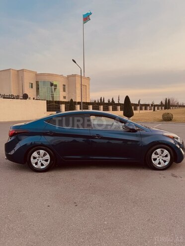 Hyundai Elantra 2015, 240,000 km - 1.8 l - Ağcabədi