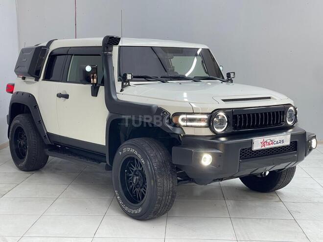 Toyota FJ Cruiser 2009, 244,200 km - 4.0 л - Sumqayıt