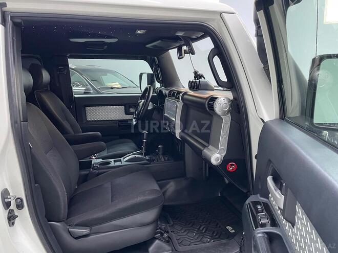 Toyota FJ Cruiser 2009, 244,200 km - 4.0 л - Sumqayıt