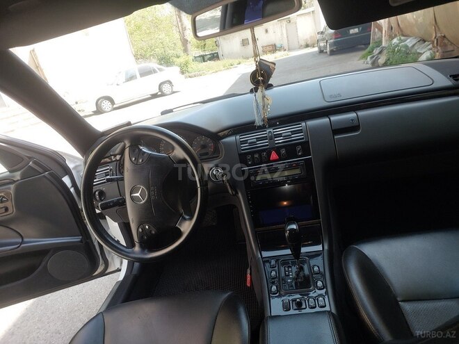 Mercedes E 320 1999, 278,000 km - 3.2 l - Bakı