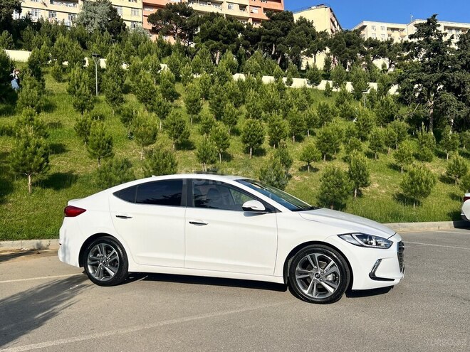 Hyundai Avante 2015, 155,000 km - 1.6 l - Bakı