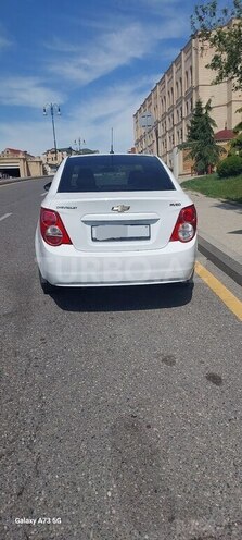 Chevrolet Aveo-5