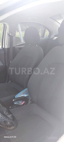 Chevrolet Aveo-8