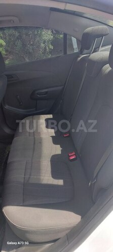 Chevrolet Aveo-11