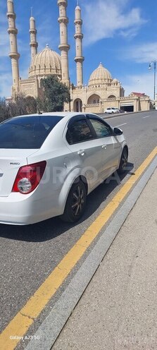 Chevrolet Aveo-10