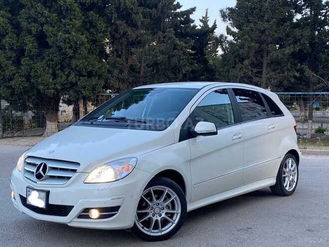 Mercedes B 180 2011, 126,000 km - 1.7 л - Sumqayıt