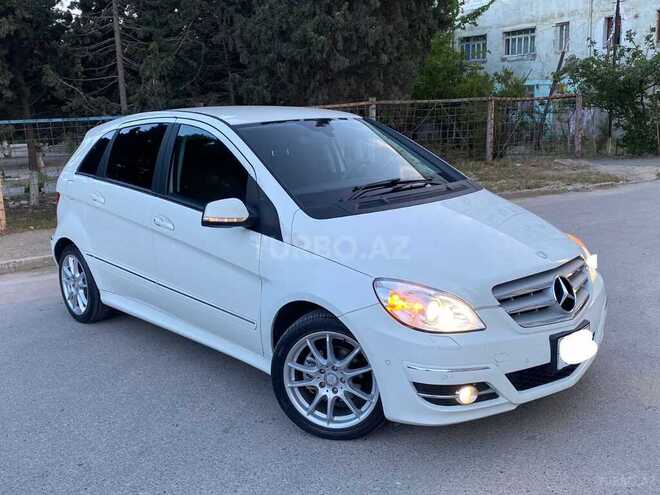 Mercedes B 180 2011, 126,000 km - 1.7 л - Sumqayıt