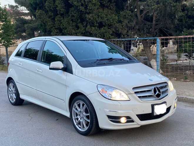 Mercedes B 180 2011, 126,000 km - 1.7 л - Sumqayıt