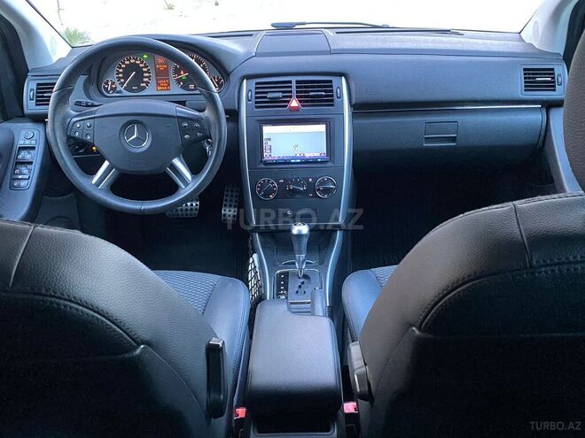 Mercedes B 180 2011, 126,000 km - 1.7 л - Sumqayıt