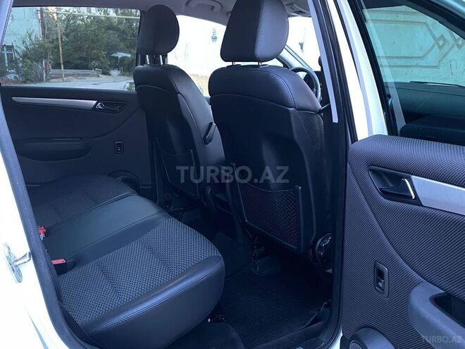 Mercedes B 180 2011, 126,000 km - 1.7 л - Sumqayıt