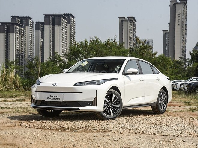 Changan Qiyuan A05-1
