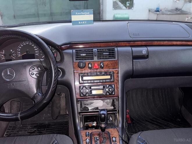 Mercedes E 220 d 1999, 415,353 km - 2.2 l - Bakı