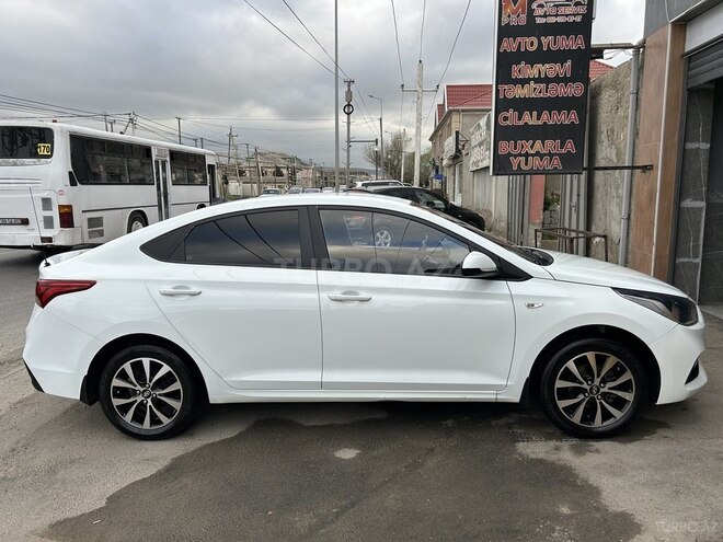 Hyundai Accent 2019, 22,000 km - 1.6 l - Bakı
