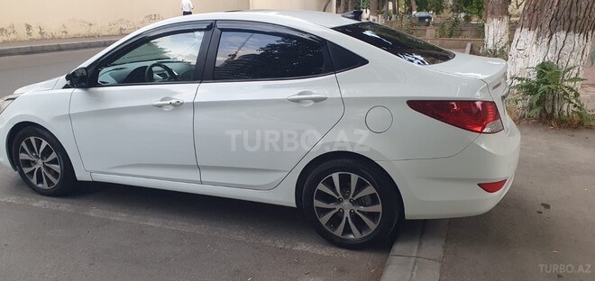 Hyundai Accent 2013, 258,000 km - 1.6 l - Bakı