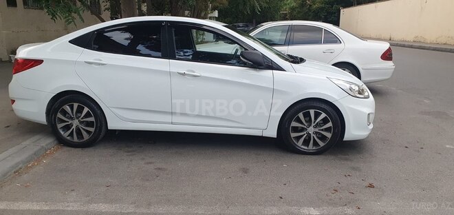 Hyundai Accent 2013, 258,000 km - 1.6 l - Bakı