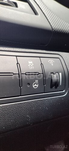 Hyundai Accent-12