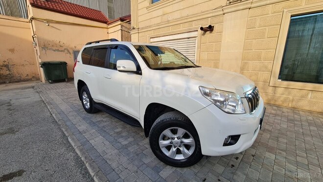 Toyota Land Cruiser Prado 2013, 178,000 km - 2.7 л - Bakı