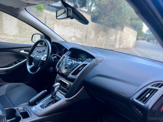 Ford Focus 2014, 284,571 km - 1.5 л - Bakı