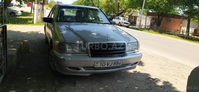 Mercedes C 220 1995, 280,000 km - 2.2 l - Lənkəran
