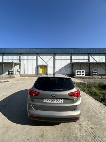 Kia  2014, 201,000 km - 1.6 l - Bakı
