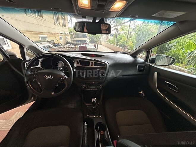 Kia  2014, 201,000 km - 1.6 l - Bakı