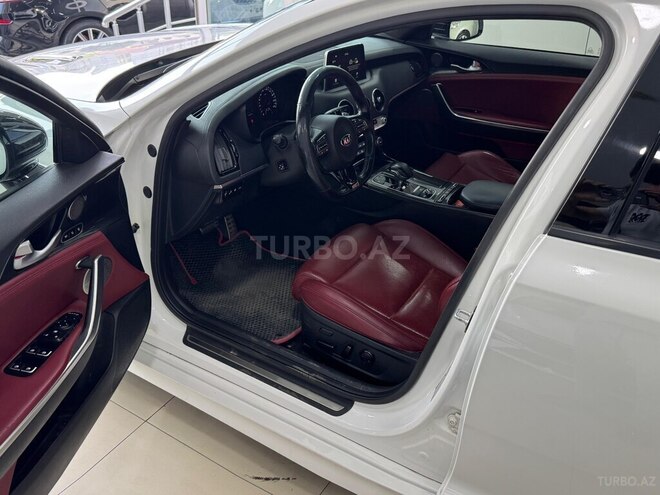 Kia Stinger-11