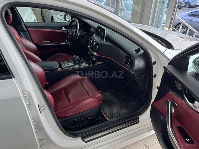 Kia Stinger-15